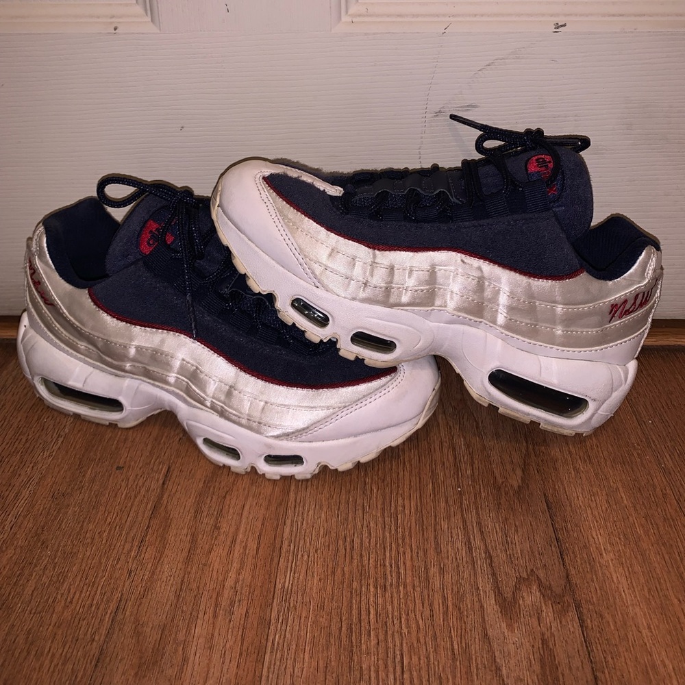 Nike Air Max 95 LX NSW 2019 Womens Running Shoes AA1103-100 Womens 6